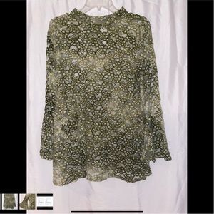 Umgee Green Bell Sleeve Top